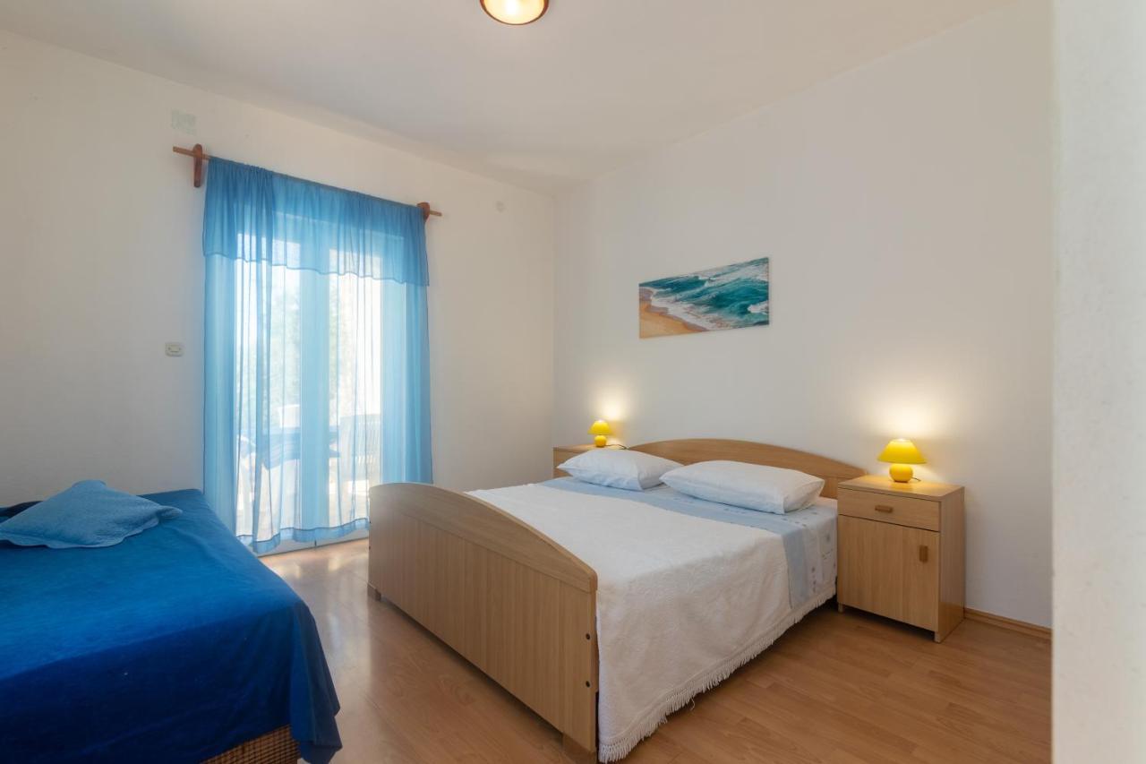 Apartments With A Parking Space Ivan Dolac, Hvar - 15784 Экстерьер фото