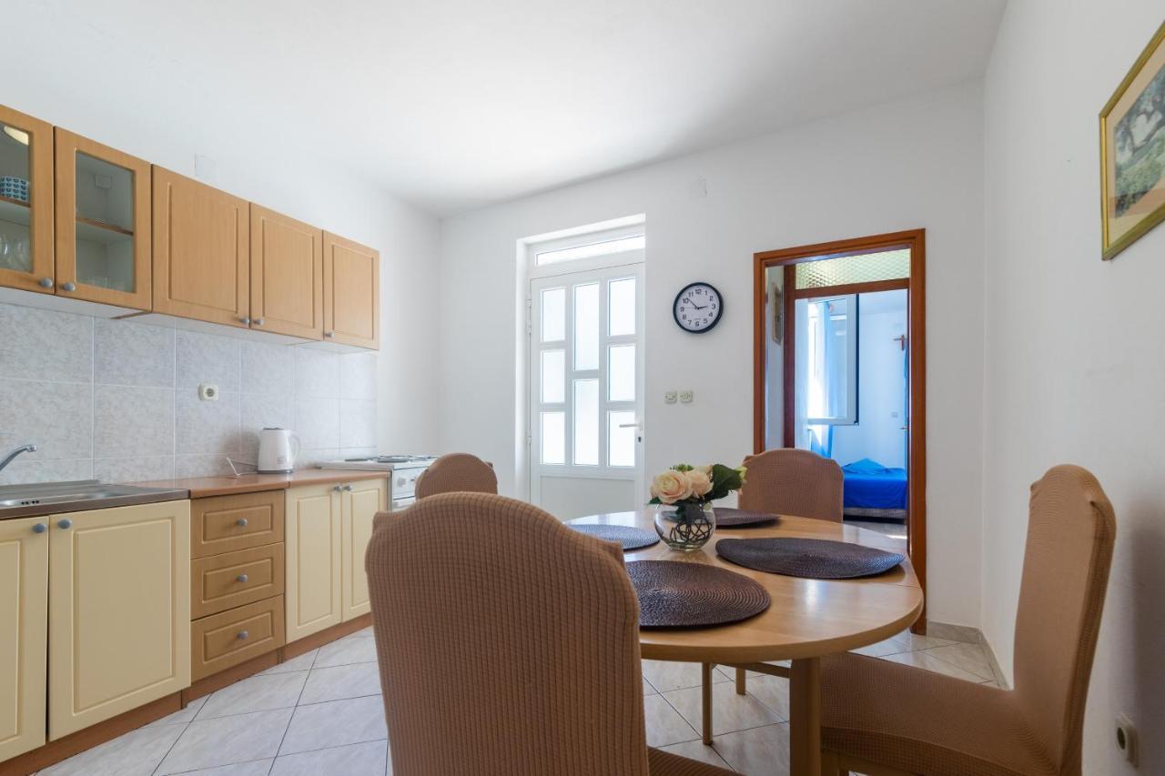Apartments With A Parking Space Ivan Dolac, Hvar - 15784 Экстерьер фото